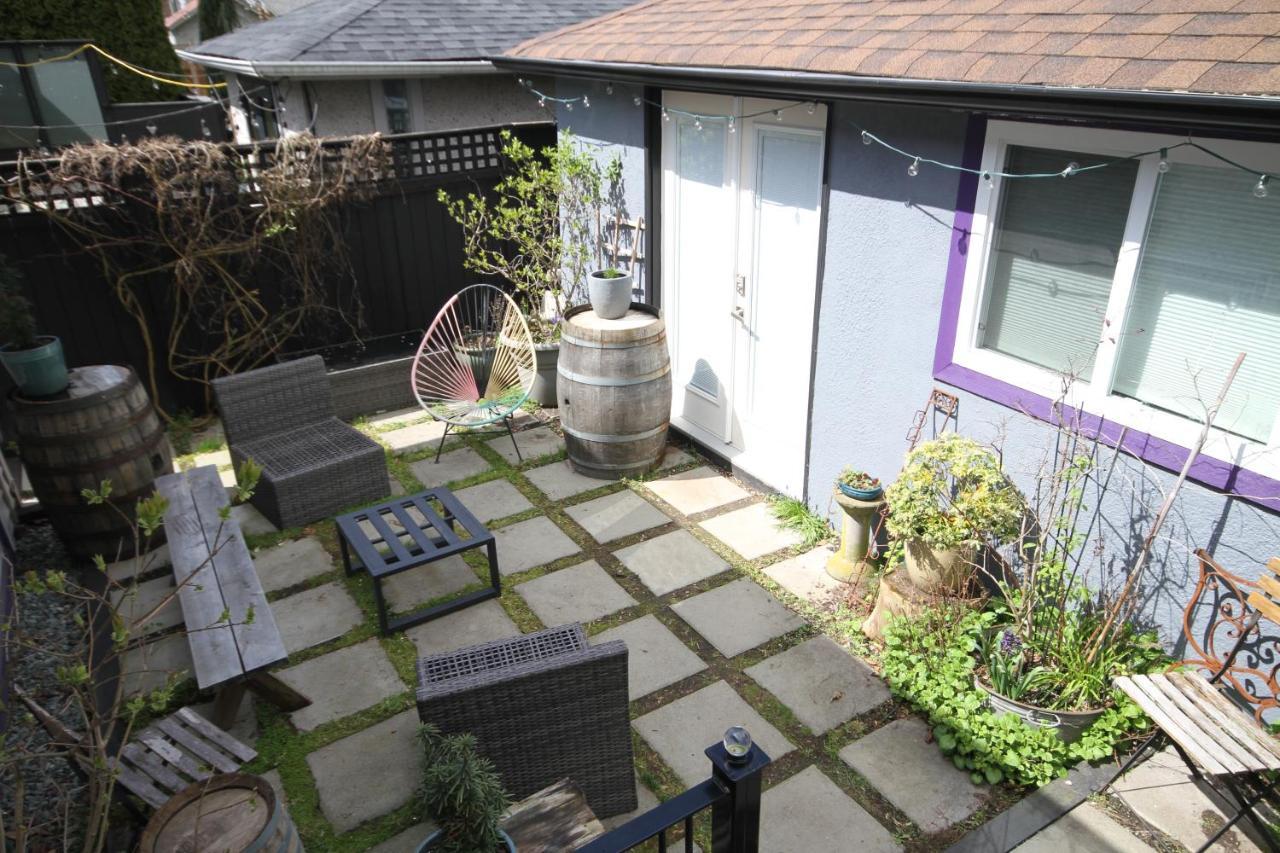 The Orange Door Bungalow Vancouver Exterior foto